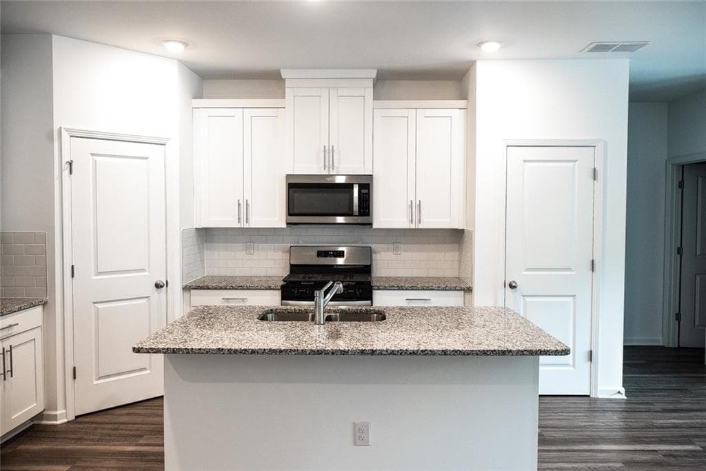 3 bedroom, 3 bathroom, 1,672 sq ft townhouse for sale at 229 Bald Avenue, Mcdonough, GA 30253 — photo 7