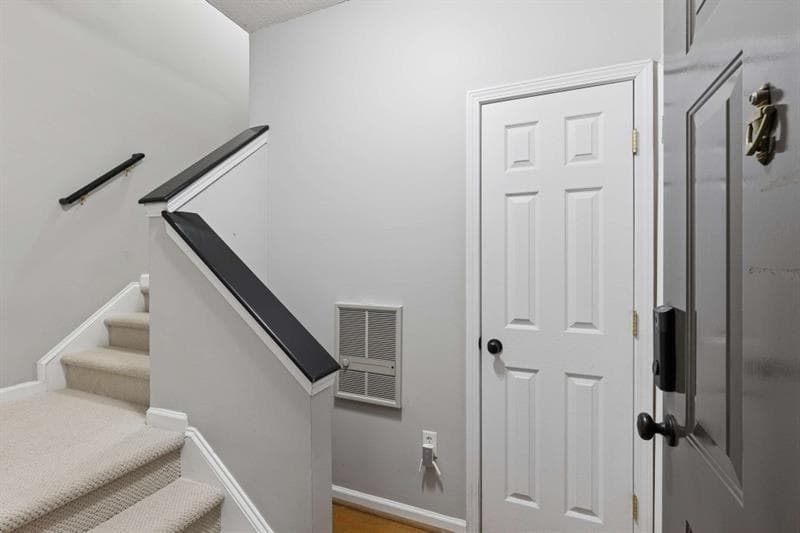 3 bedroom, 3 bathroom, 1,780 sq ft condominium for sale at 1112 Woodland Lane, Alpharetta, GA 30009 — photo 6