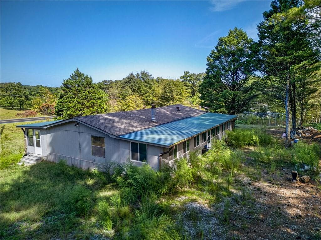 3 bedroom, 2 bathroom, 1,248 sq ft single family residence for sale at 1320 Franklin Co Boat Ramp Road, Lavonia, GA 30553 — photo 2