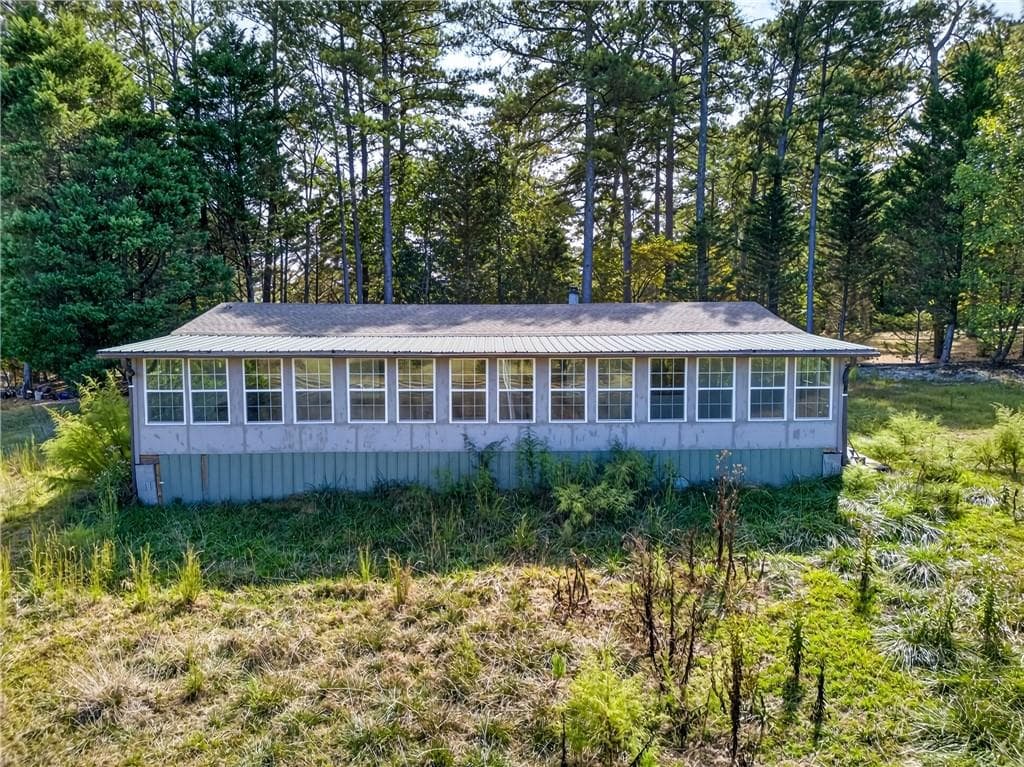 3 bedroom, 2 bathroom, 1,248 sq ft single family residence for sale at 1320 Franklin Co Boat Ramp Road, Lavonia, GA 30553 — photo 3