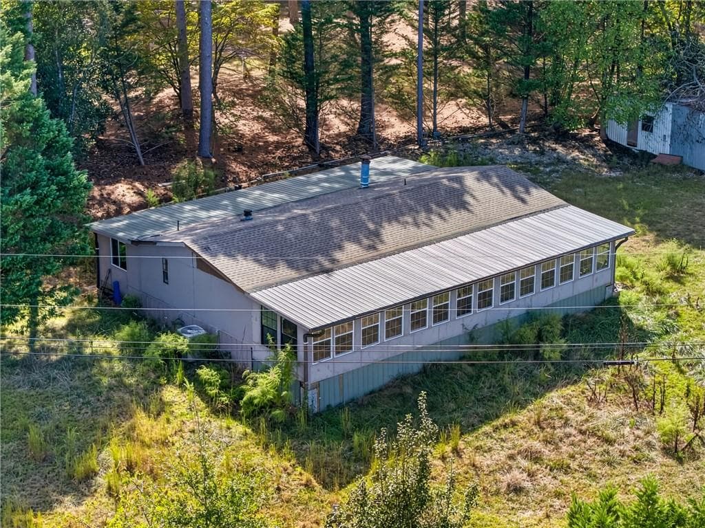 3 bedroom, 2 bathroom, 1,248 sq ft single family residence for sale at 1320 Franklin Co Boat Ramp Road, Lavonia, GA 30553 — photo 5