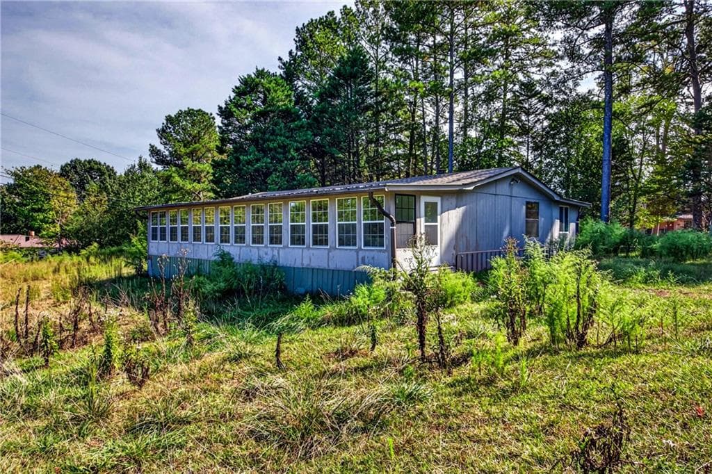 3 bedroom, 2 bathroom, 1,248 sq ft single family residence for sale at 1320 Franklin Co Boat Ramp Road, Lavonia, GA 30553 — photo 7
