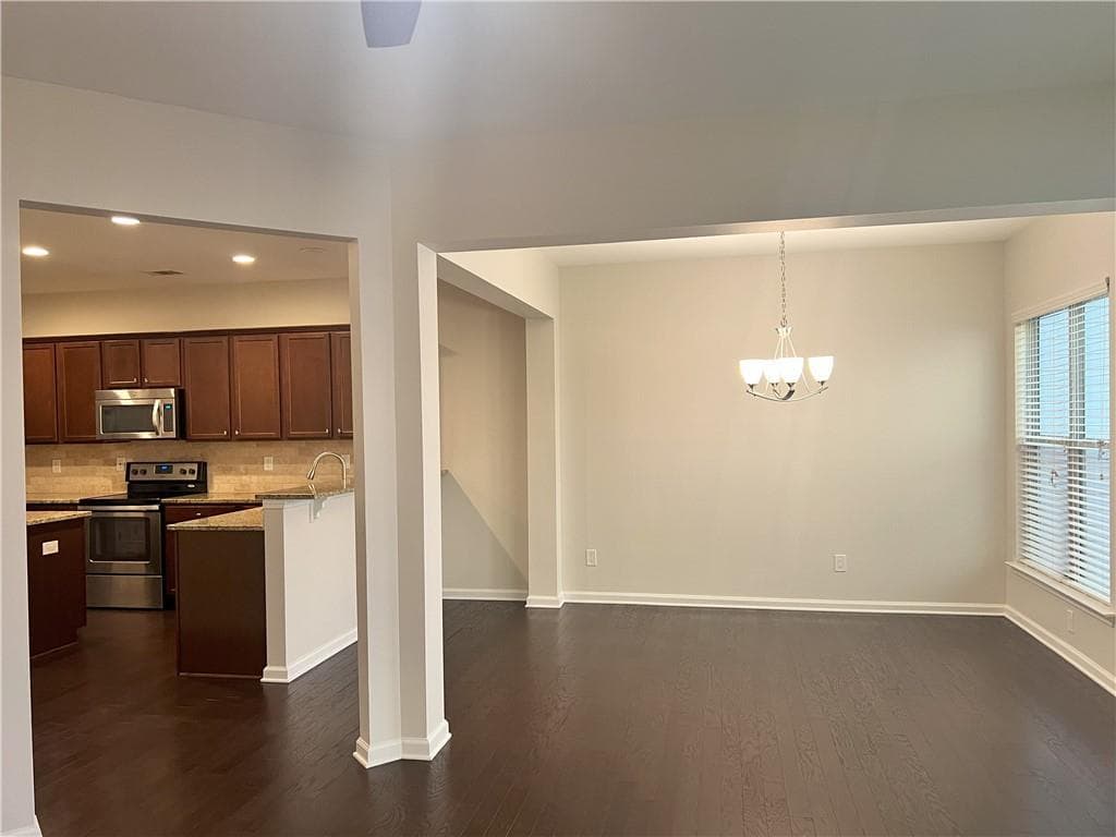 3 bedroom, 3 bathroom, 2,012 sq ft townhouse for rent at 1374 Brookmere Way, Cumming, GA 30040 for $2,200 a month — photo 9