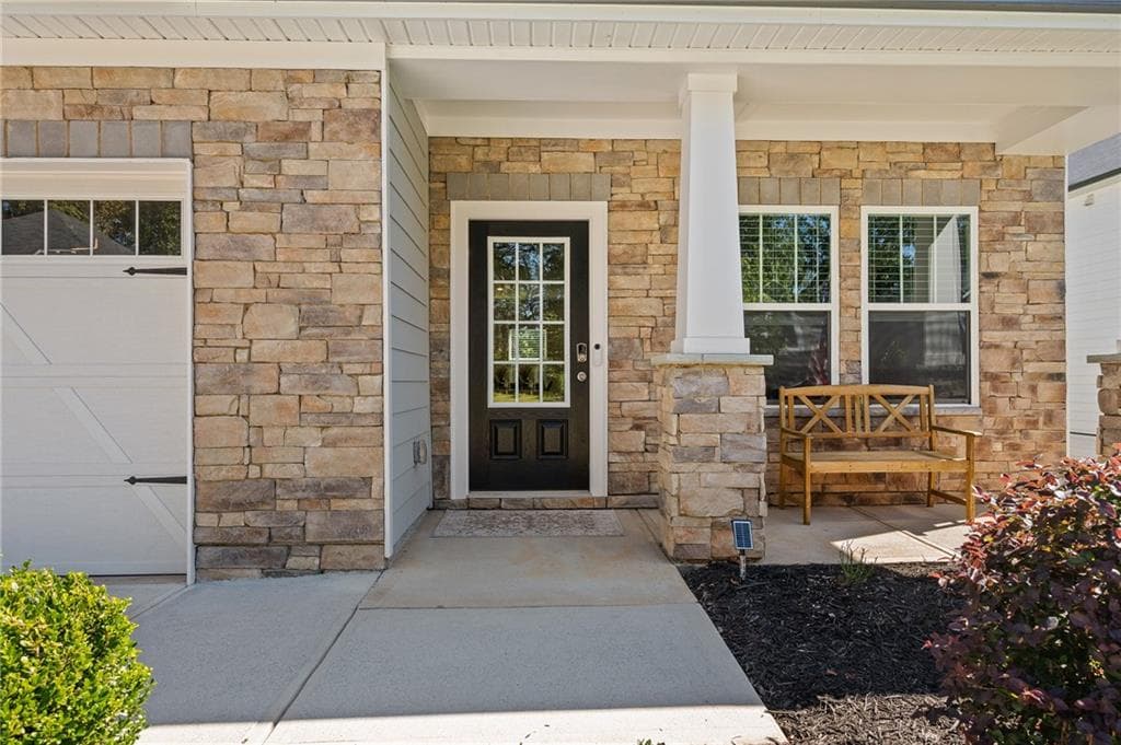 4 bedroom, 3 bathroom, 2,491 sq ft single family residence for sale at 33 Birch Boulevard, Dawsonville, GA 30534 — photo 2
