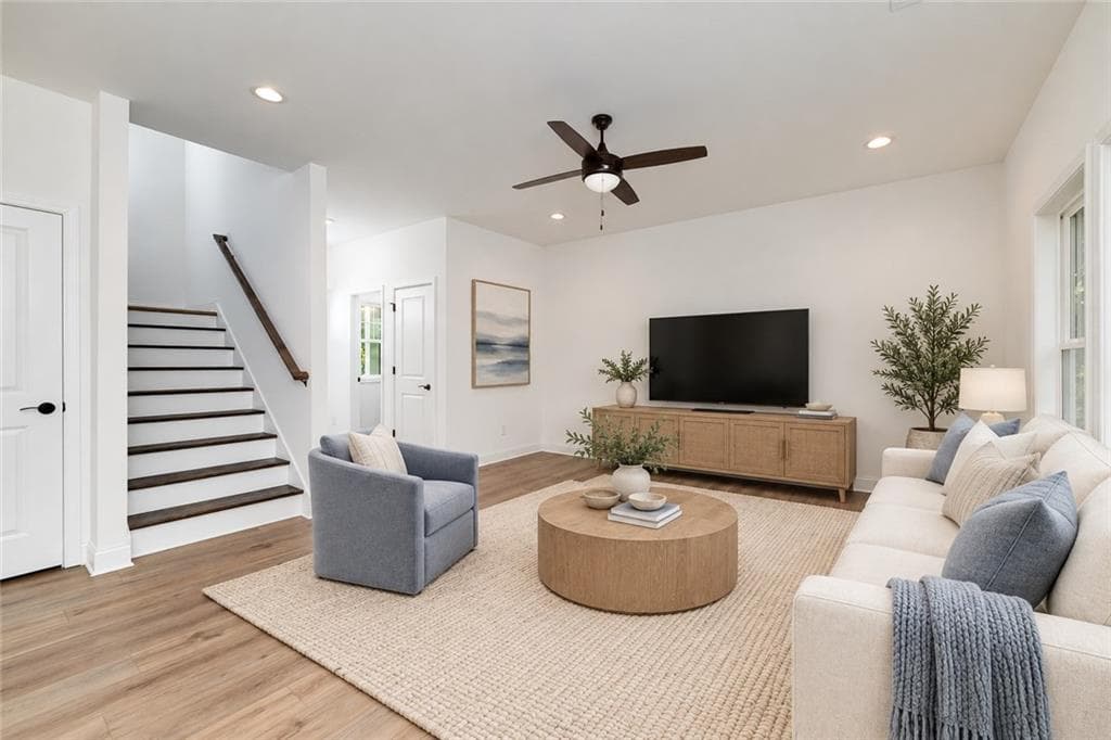 3 bedroom, 3 bathroom, 1,606 sq ft single family residence for sale at 5685 Crestview Drive, Acworth, GA 30102 — photo 5