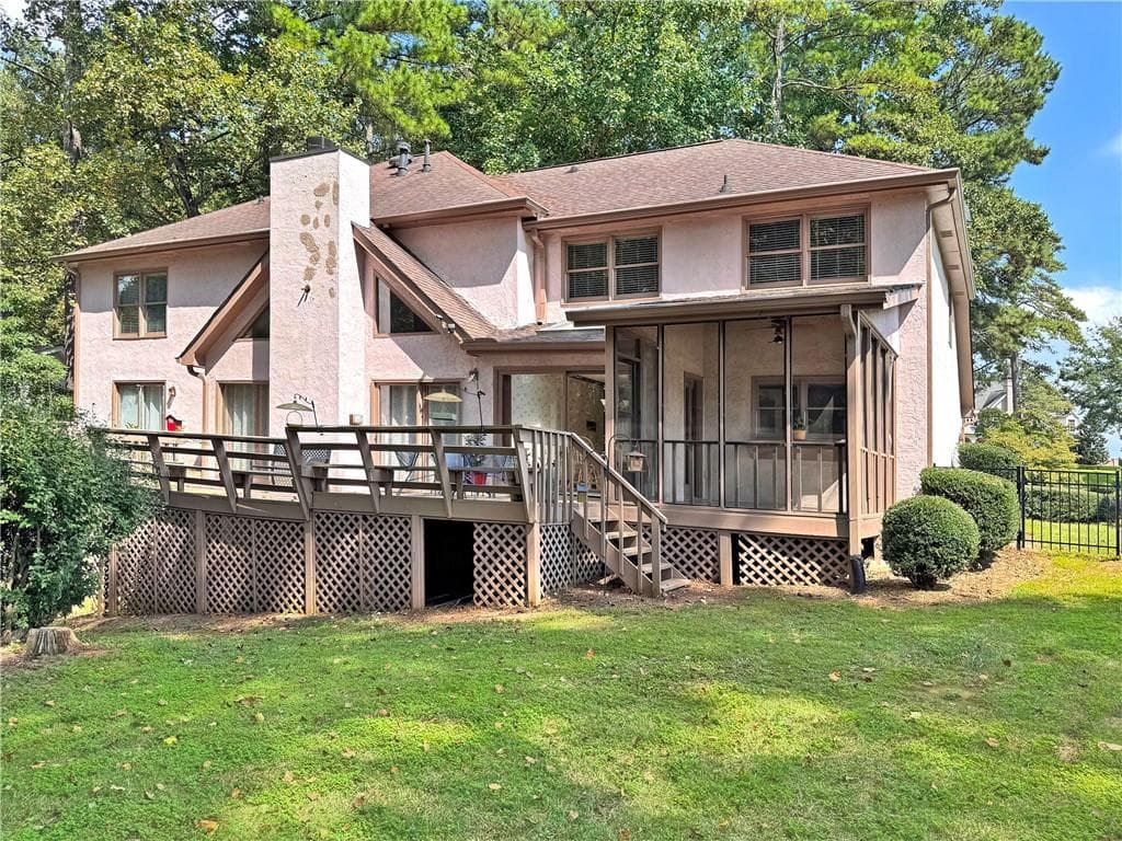 6 bedroom, 5 bathroom, 4,158 sq ft single family residence under contract at 2225 Roxburgh Drive, Roswell, GA 30076 — photo 5