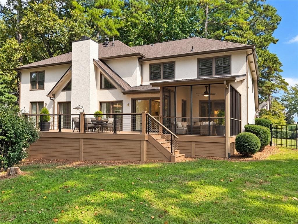 6 bedroom, 5 bathroom, 4,158 sq ft single family residence under contract at 2225 Roxburgh Drive, Roswell, GA 30076 — photo 6