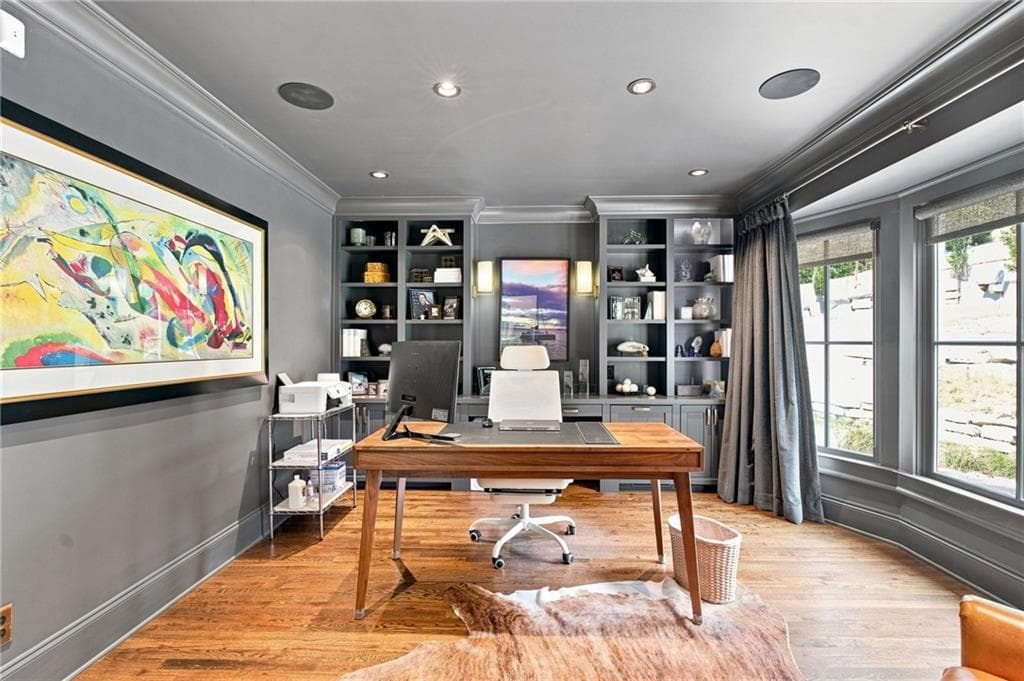 4 bedroom, 4 bathroom, 4,560 sq ft single family residence for sale at 5260 New London Trace, Sandy Springs, GA 30327 — photo 5