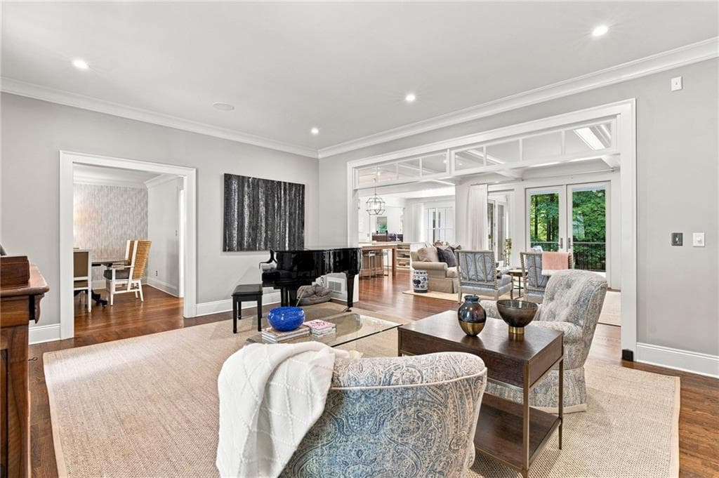 4 bedroom, 4 bathroom, 4,560 sq ft single family residence for sale at 5260 New London Trace, Sandy Springs, GA 30327 — photo 7