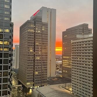 1 bedroom, 1 bathroom, 609 sq ft condominium for rent at 300 Peachtree Street 5L, Atlanta, GA 30308 for $1,875 a month — photo 1 of 14