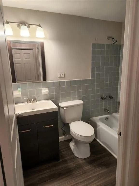 1 bedroom, 1 bathroom, 609 sq ft condominium for rent at 300 Peachtree Street 5L, Atlanta, GA 30308 for $1,875 a month — photo 4