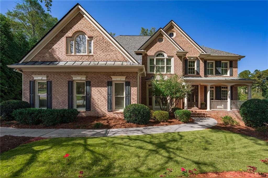 5 bedroom, 5 bathroom, 5,700 sq ft single family residence for sale at 402 Greyfield Drive, Canton, GA 30115 — photo 6