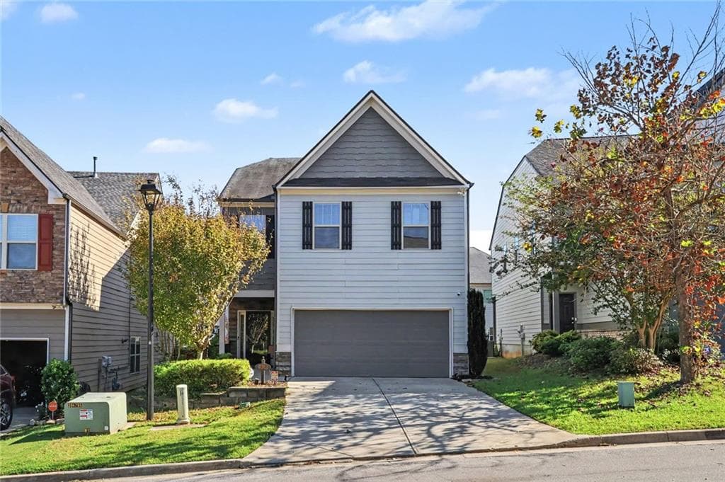 3 bedroom, 3 bathroom, 2,389 sq ft single family residence for sale at 4083 Lake Manor Way, Atlanta, GA 30349