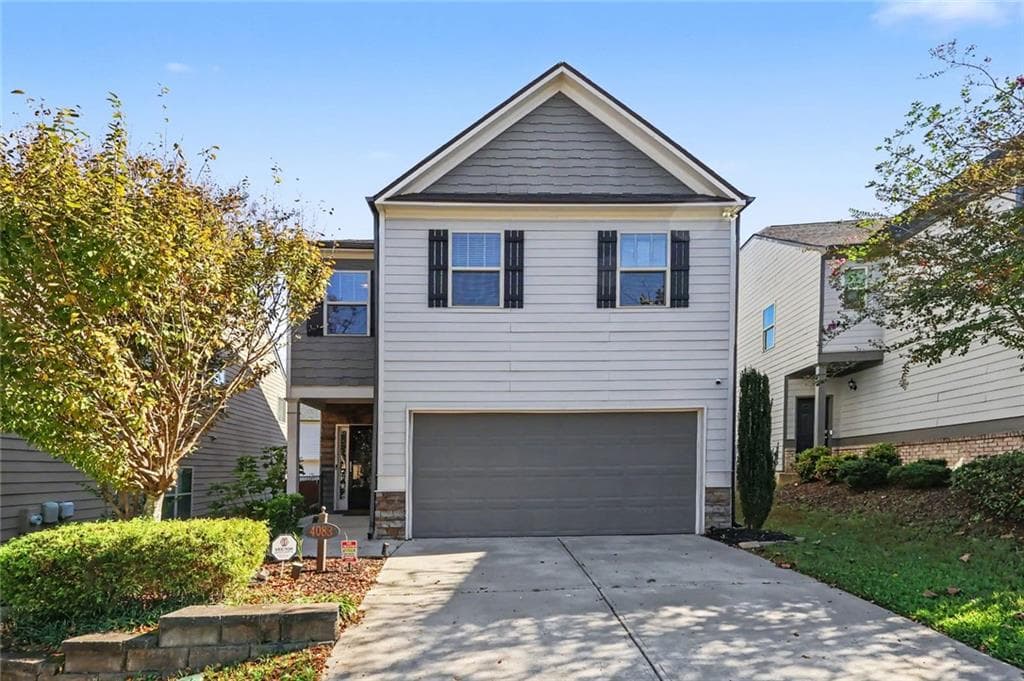 3 bedroom, 3 bathroom, 2,389 sq ft single family residence for sale at 4083 Lake Manor Way, Atlanta, GA 30349 — photo 2