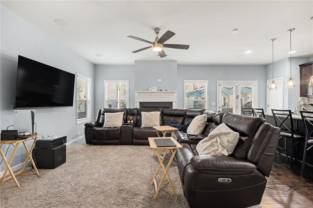 3 bedroom, 3 bathroom, 2,389 sq ft single family residence for sale at 4083 Lake Manor Way, Atlanta, GA 30349 — photo 7