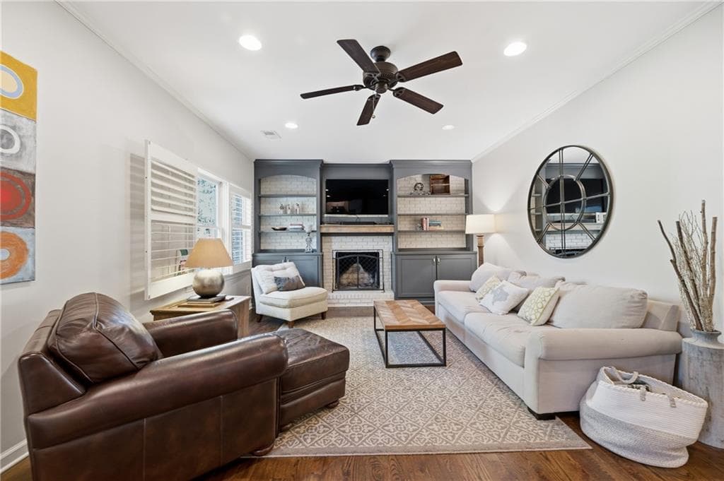 5 bedroom, 3 bathroom, 2,908 sq ft single family residence for sale at 4946 Village Creek Drive, Dunwoody, GA 30338 — photo 5