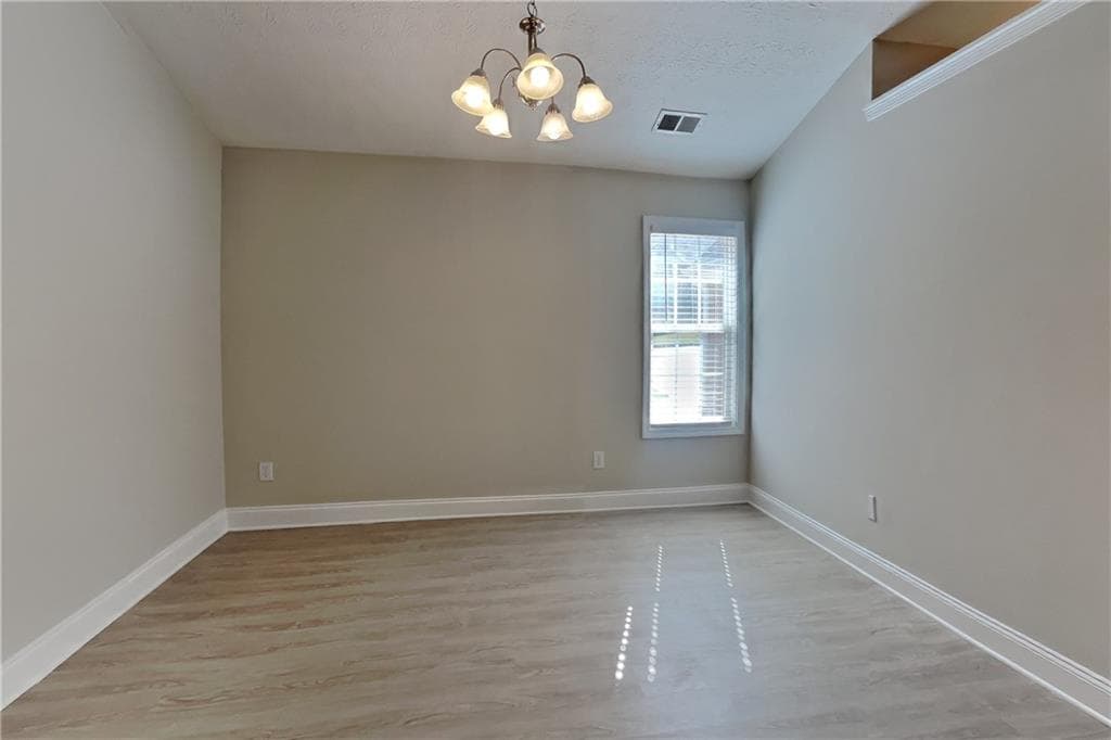 4 bedroom, 2 bathroom, 2,337 sq ft single family residence for rent at 3998 Duncan Ives Drive, Buford, GA 30519 for $2,400 a month — photo 7
