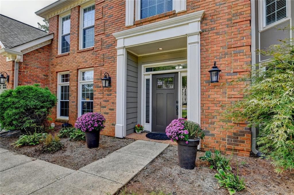 5 bedroom, 3 bathroom, 3,463 sq ft single family residence under contract at 11740 Windbrooke Way, Johns Creek, GA 30005 — photo 2