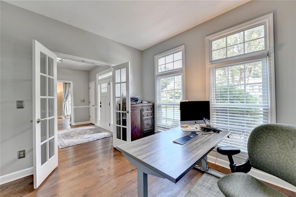 5 bedroom, 3 bathroom, 3,463 sq ft single family residence under contract at 11740 Windbrooke Way, Johns Creek, GA 30005 — photo 9