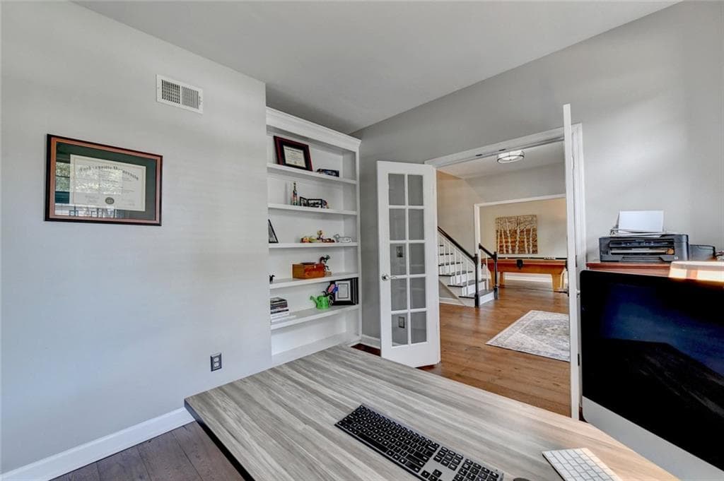 5 bedroom, 3 bathroom, 3,463 sq ft single family residence under contract at 11740 Windbrooke Way, Johns Creek, GA 30005 — photo 10