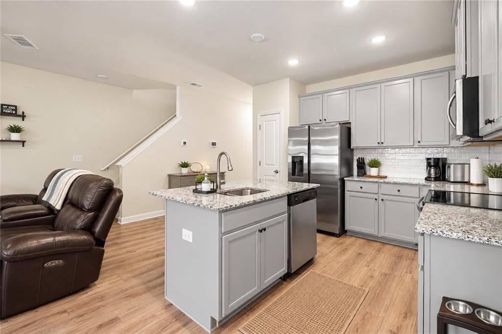 3 bedroom, 3 bathroom, 1,455 sq ft townhouse for sale at 181 Buckingham Lane, Hoschton, GA 30548 — photo 10