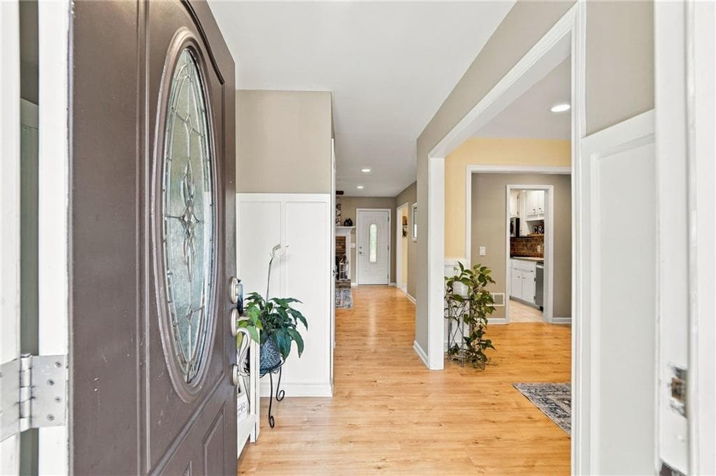 4 bedroom, 2 bathroom, 2,196 sq ft single family residence for sale at 120 Hobson Drive, Jasper, GA 30143 — photo 8