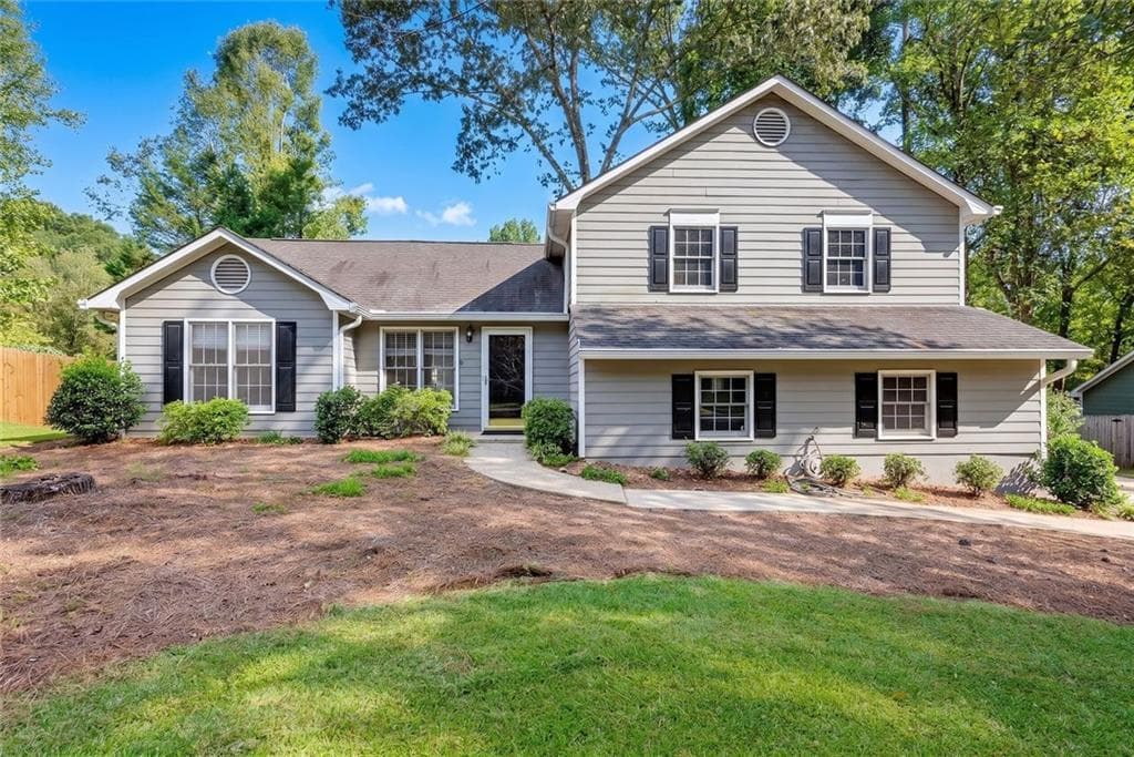 3 bedroom, 2 bathroom, 1,680 sq ft single family residence for sale at 2014 Arbor Forest Drive, Marietta, GA 30064 — photo 1 of 29