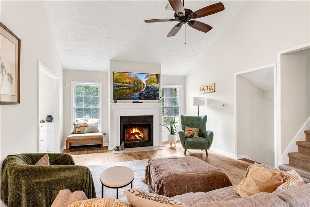 3 bedroom, 2 bathroom, 1,680 sq ft single family residence for sale at 2014 Arbor Forest Drive, Marietta, GA 30064 — photo 4