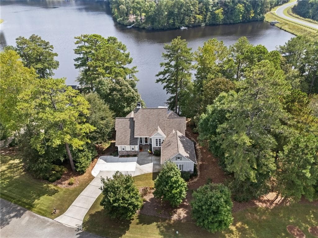 4 bedroom, 5 bathroom, 3,414 sq ft single family residence for sale at 35 Paddleboat Lane, Newnan, GA 30263 — photo 3