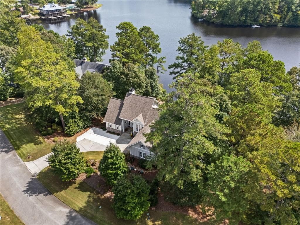 4 bedroom, 5 bathroom, 3,414 sq ft single family residence for sale at 35 Paddleboat Lane, Newnan, GA 30263 — photo 4