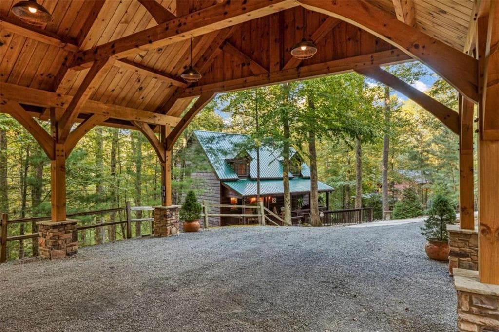 3 bedroom, 4 bathroom, 2,377 sq ft single family residence for sale at 169 Elba Court, Ellijay, GA 30540 — photo 6