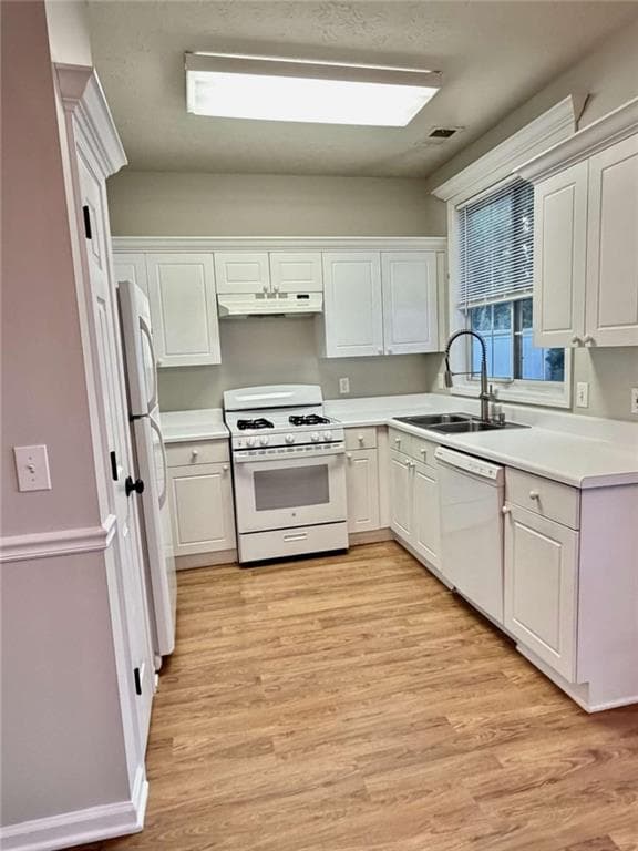 2 bedroom, 2 bathroom, 966 sq ft single family residence for sale at 305 WINDCROFT, Acworth, GA 30101 — photo 4
