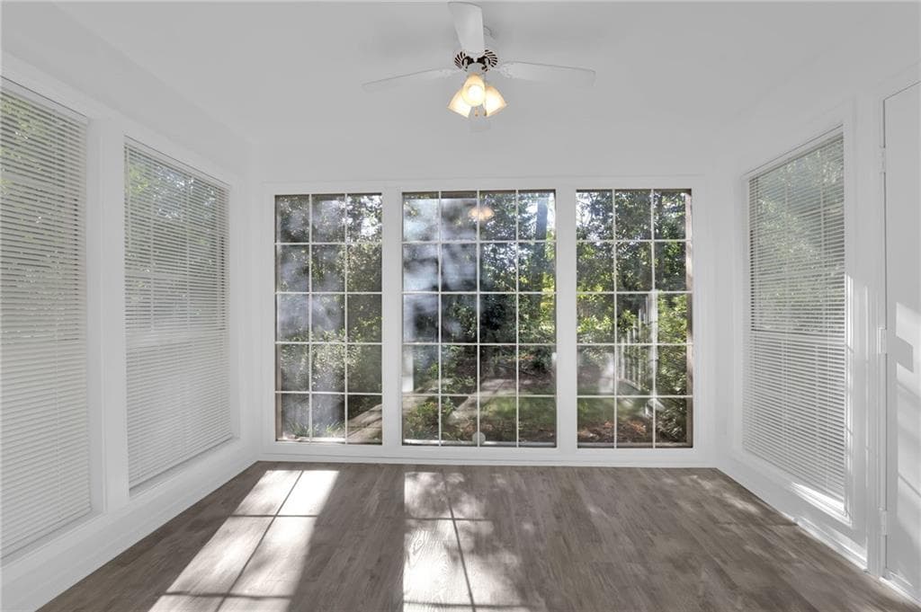 2 bedroom, 2 bathroom, 1,244 sq ft condominium for sale at 2401 Country Park Drive, Smyrna, GA 30080 — photo 6