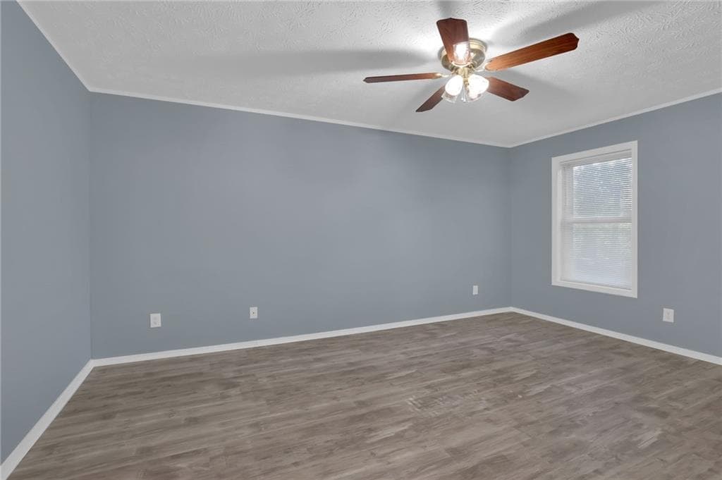 2 bedroom, 2 bathroom, 1,244 sq ft condominium for sale at 2401 Country Park Drive, Smyrna, GA 30080 — photo 7