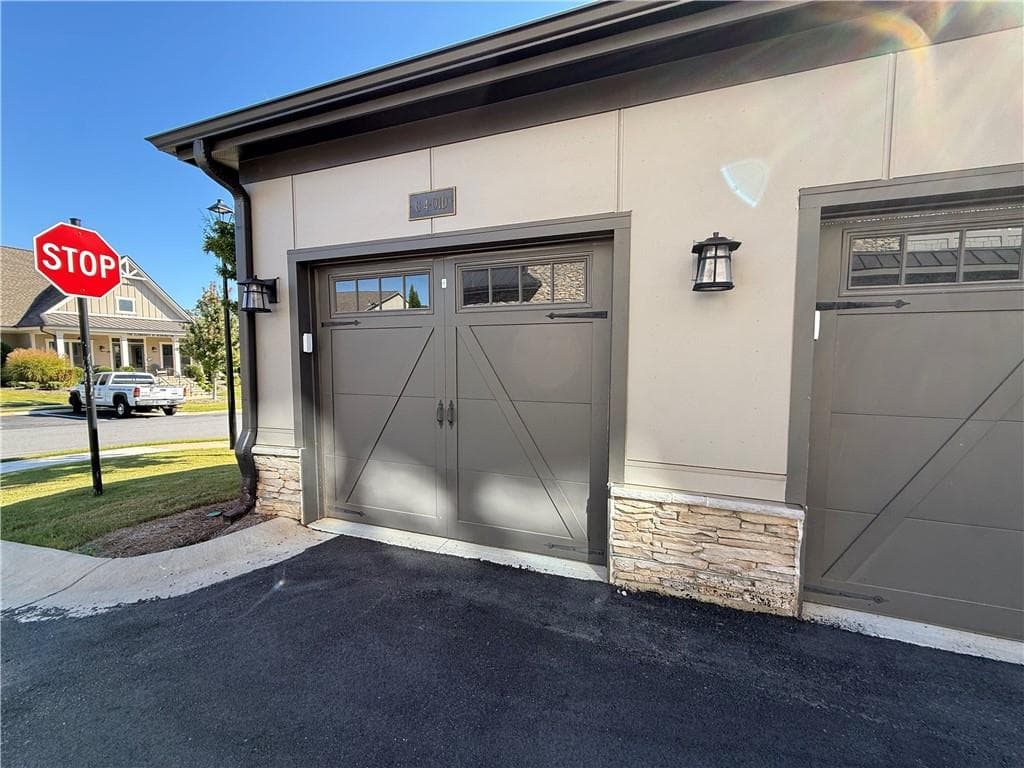 2 bedroom, 2 bathroom, 1,529 sq ft condominium for sale at 3211 Orwell Way 4204, Cumming, GA 30041 — photo 3