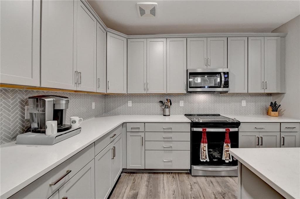 2 bedroom, 2 bathroom, 1,529 sq ft condominium for sale at 3211 Orwell Way 4204, Cumming, GA 30041 — photo 8