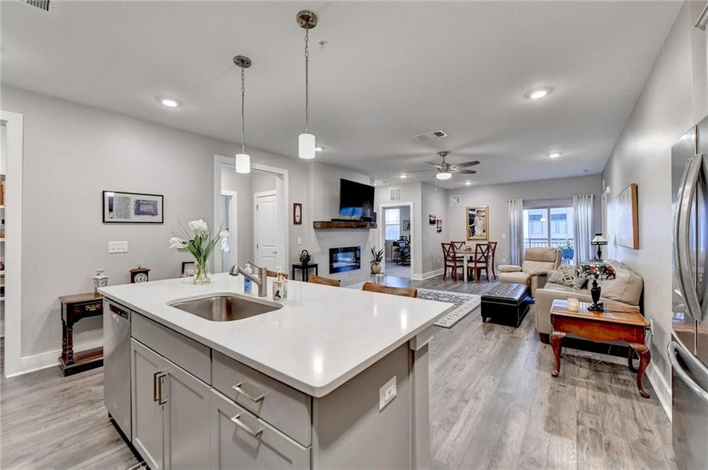 2 bedroom, 2 bathroom, 1,529 sq ft condominium for sale at 3211 Orwell Way 4204, Cumming, GA 30041 — photo 10