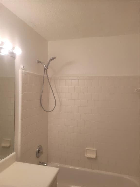 3 bedroom, 3 bathroom, 2,232 sq ft single family residence for sale at 3050 Binghampton Lane, Lawrenceville, GA 30044 — photo 7