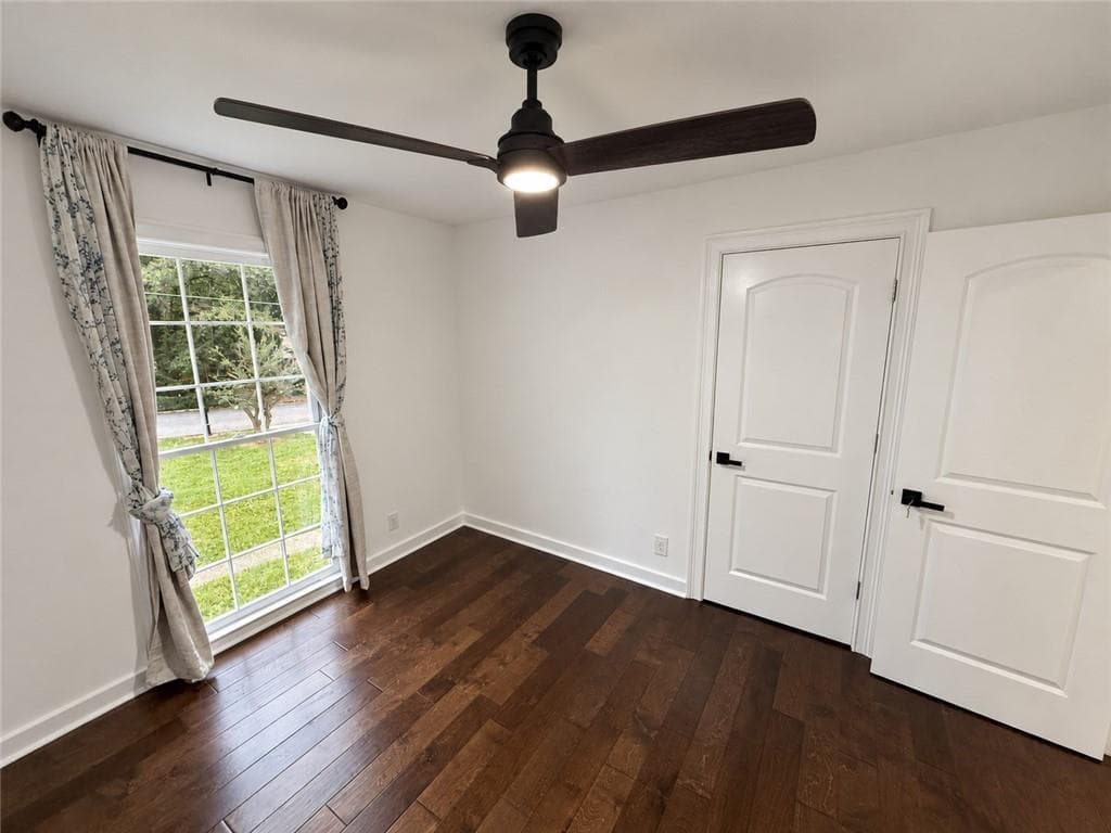 3 bedroom, 2 bathroom, 1,907 sq ft single family residence for sale at 3248 Continental Court, Lawrenceville, GA 30044 — photo 10