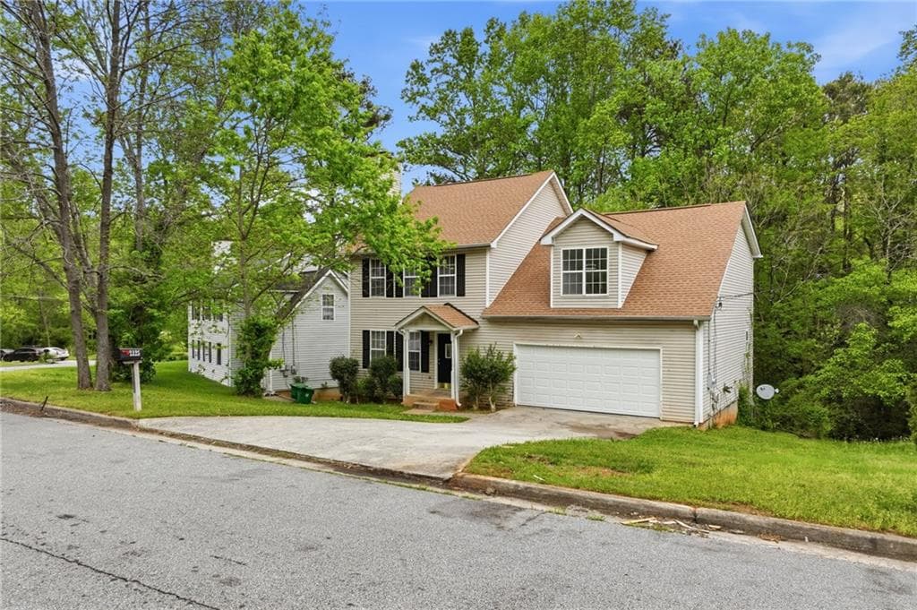 5 bedroom, 3 bathroom, 2,480 sq ft single family residence for sale at 2125 Shoals Way, Decatur, GA 30034 — photo 2