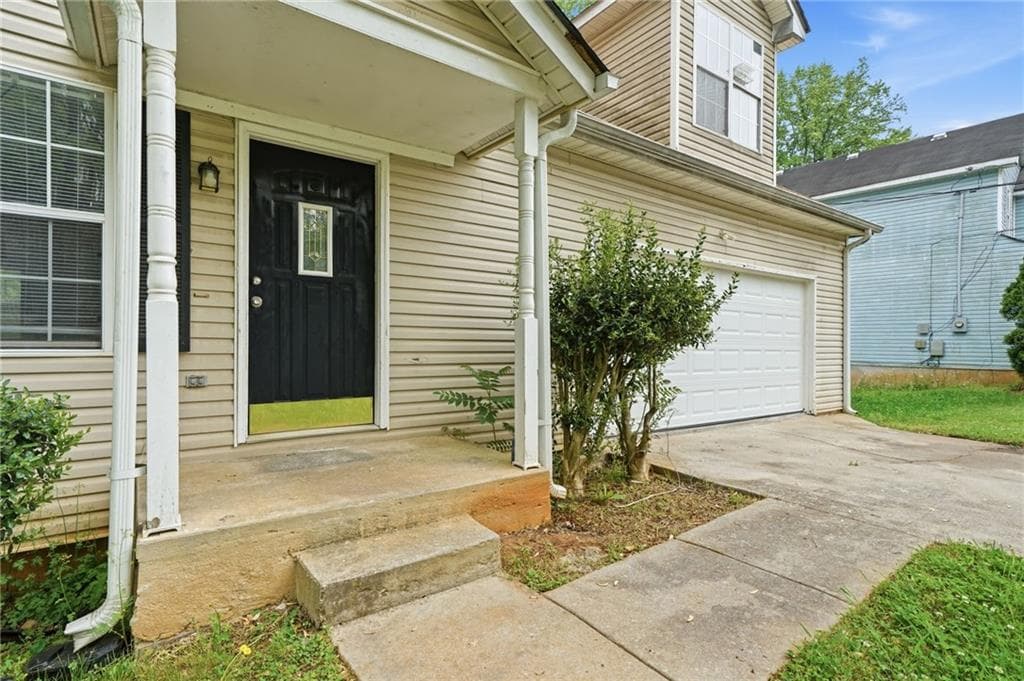5 bedroom, 3 bathroom, 2,480 sq ft single family residence for sale at 2125 Shoals Way, Decatur, GA 30034 — photo 3
