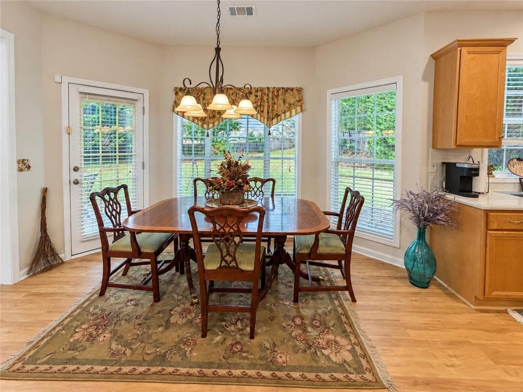 4 bedroom, 4 bathroom, 2,829 sq ft single family residence for sale at 1081 Copper Creek Drive, Canton, GA 30114 — photo 10