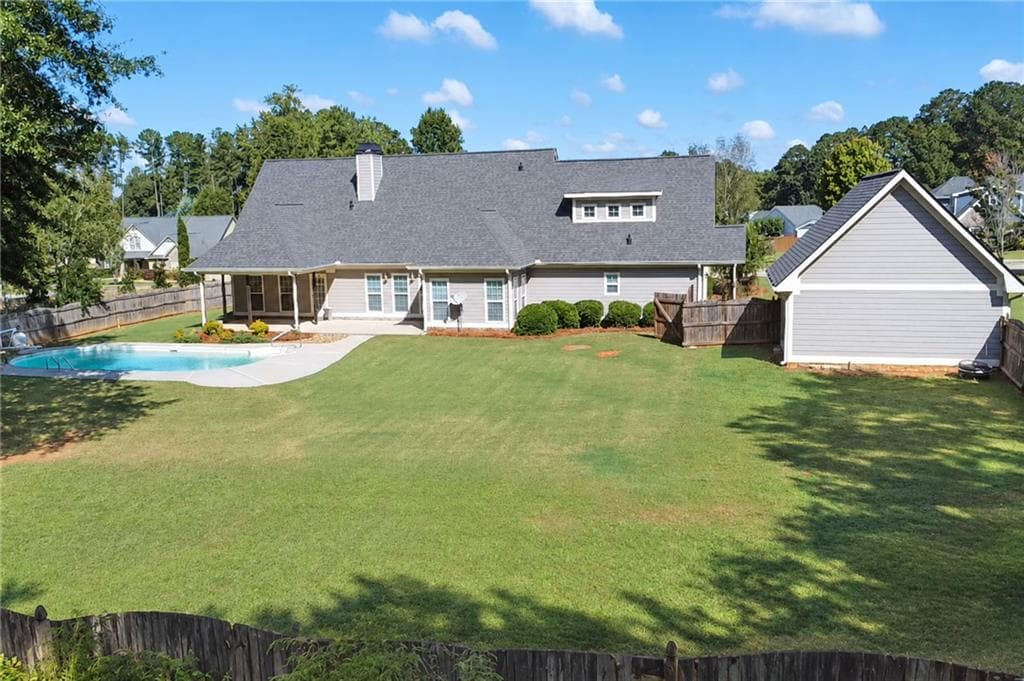 4 bedroom, 3 bathroom, 2,903 sq ft single family residence under contract at 213 Suffolk Way, Mcdonough, GA 30252 — photo 6