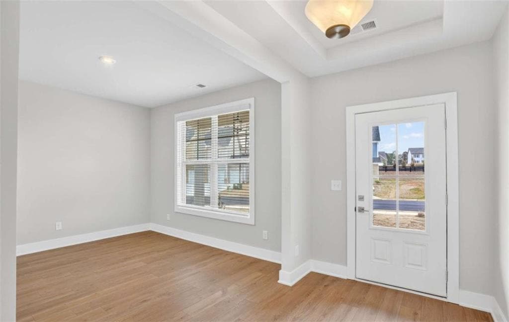 5 bedroom, 3 bathroom, 2,676 sq ft single family residence for sale at 136 Patillo Manor Way, Stockbridge, GA 30281 — photo 4