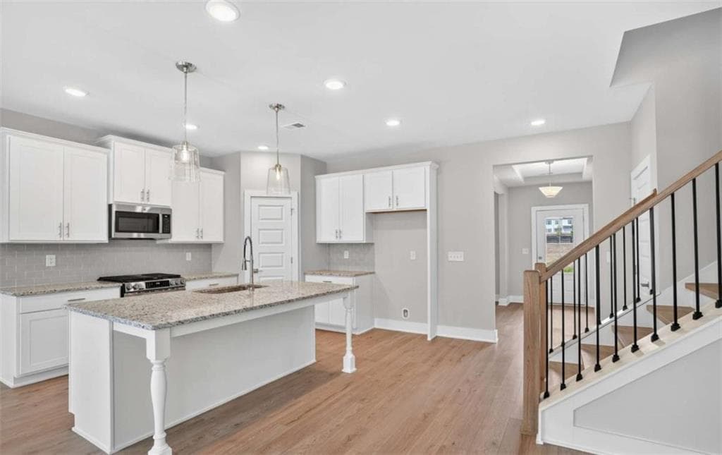 5 bedroom, 3 bathroom, 2,676 sq ft single family residence for sale at 136 Patillo Manor Way, Stockbridge, GA 30281 — photo 10