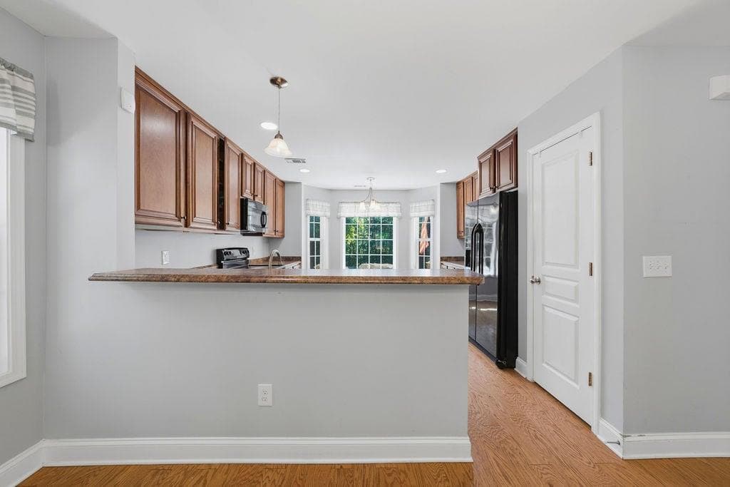 3 bedroom, 3 bathroom, 2,530 sq ft single family residence for sale at 5307 Woodmere Court, Villa Rica, GA 30180 — photo 6