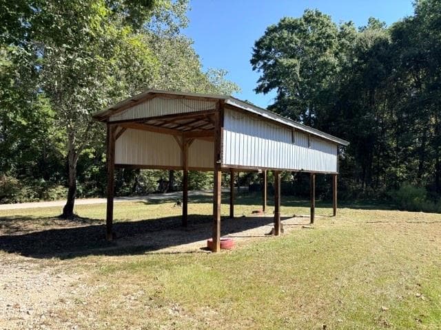 3 bedroom, 1 bathroom, 1,099 sq ft single family residence for sale at 30 Hale Road, Maysville, GA 30558 — photo 3
