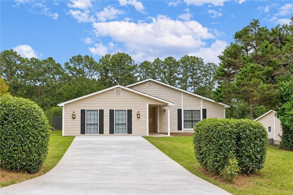 4 bedroom, 2 bathroom, 2,116 sq ft single family residence for sale at 282 Park Ridge Court, Riverdale, GA 30274