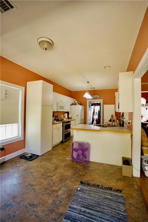 6 bedroom, 3 bathroom, 2,874 sq ft single family residence for sale at 8710 Wolf Creek Drive, Winston, GA 30187 — photo 9