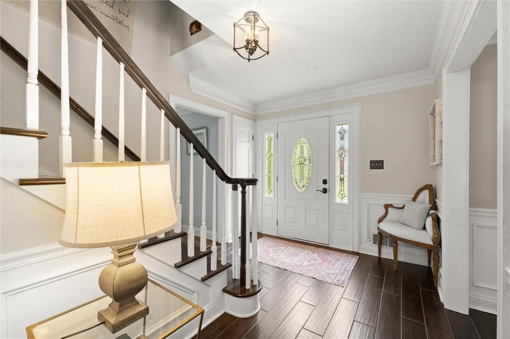 5 bedroom, 4 bathroom, 3,770 sq ft single family residence for sale at 4487 Quarter Horse Drive, Roswell, GA 30075 — photo 5
